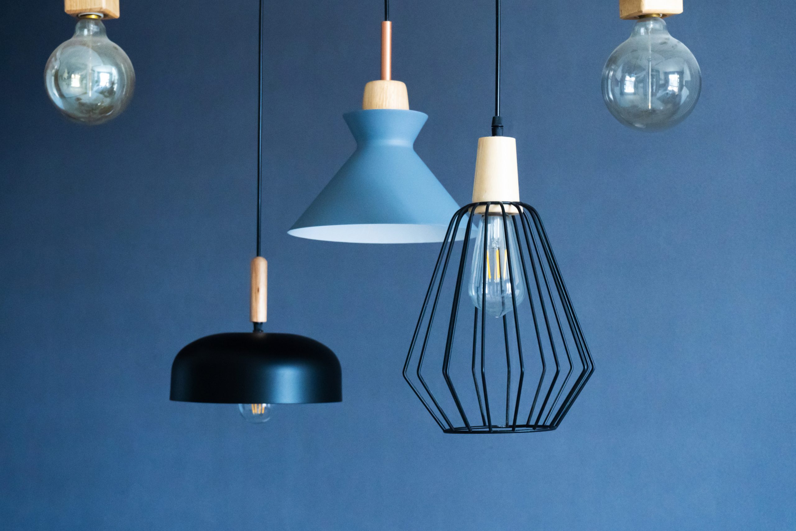 Interior,Decoration,Of,Stylish,Housing.,Loft,Style,Incandescent,Lamp.,Modern